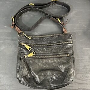 Fossil - Explorer Crossbody - Black Pebbled Leather, Zip Pockets,‎ Hipster Purse